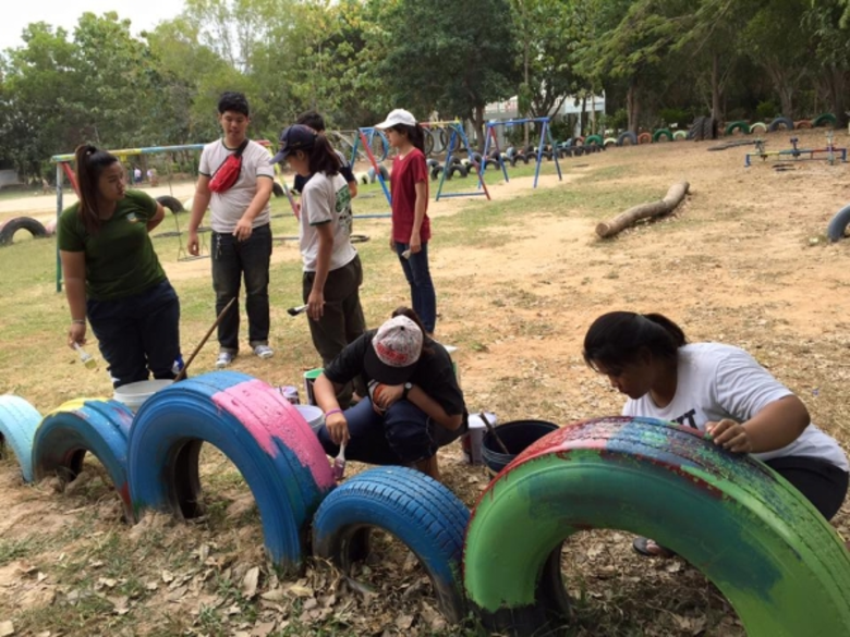 ครูอาสา มทร.ธัญบุรี ส่งต่อความสุขให้น้อง