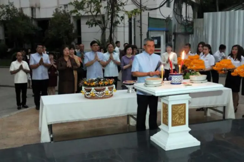 นายสมชาย พูลสวัสดิ์ อธิบดีกรมสรรพสามิต เป...
