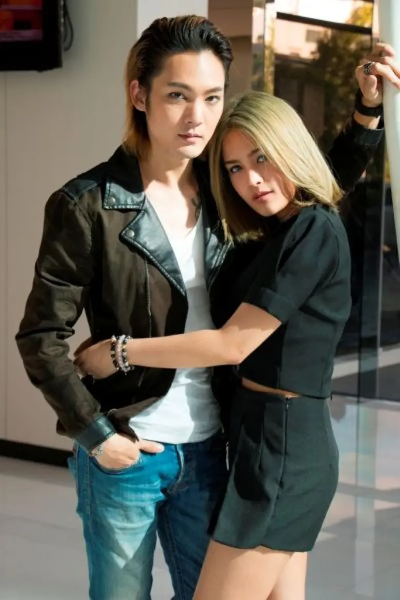 พอมีข่าวออกไปว่าหนุ่ม "แบล็คแจ็ค-จารุพงษ์...