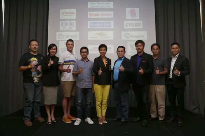 นายพิษณุศักดิ์ ทรงสัตย์ (คนที่ 3 จากขวา) ...