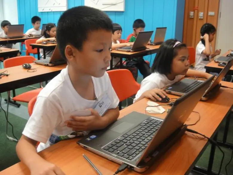 นานมีบุ๊คส์ชวนน้องเข้าค่าย STEM Camp