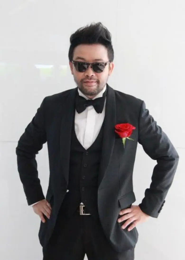หลังจากที่สะสมประสบการณ์การเป็นพิธีกรมาอย...