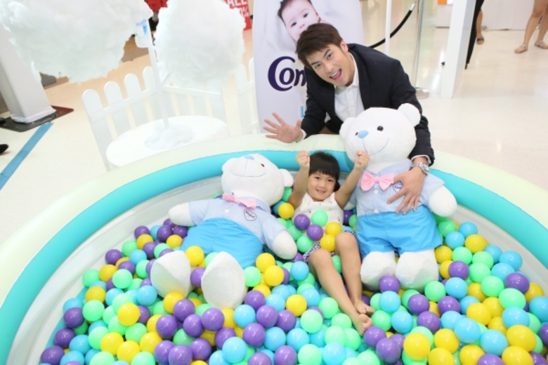 “บอย-วันใหม่” ชวนพิสูจน์ความหอมนุ่ม ปลาบปลื้ม น้องเฮีย ซิวพรีเซนเตอร์ “คอมฟอร์ท เพียว”