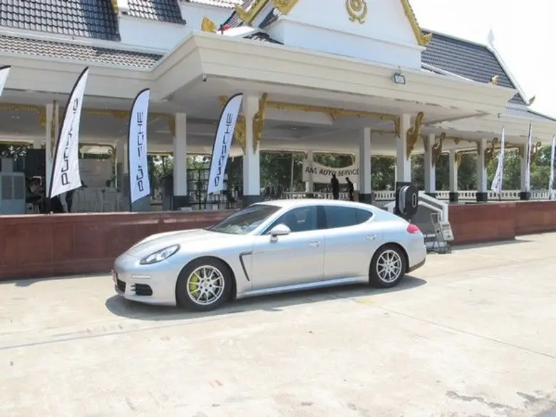 เอเอเอสฯ จัดงาน Porsche Driving Experience 2016 ทดสอบสมรรถนะรถยนต์ปอร์เช่อย่างไร้ขีดจำกัด