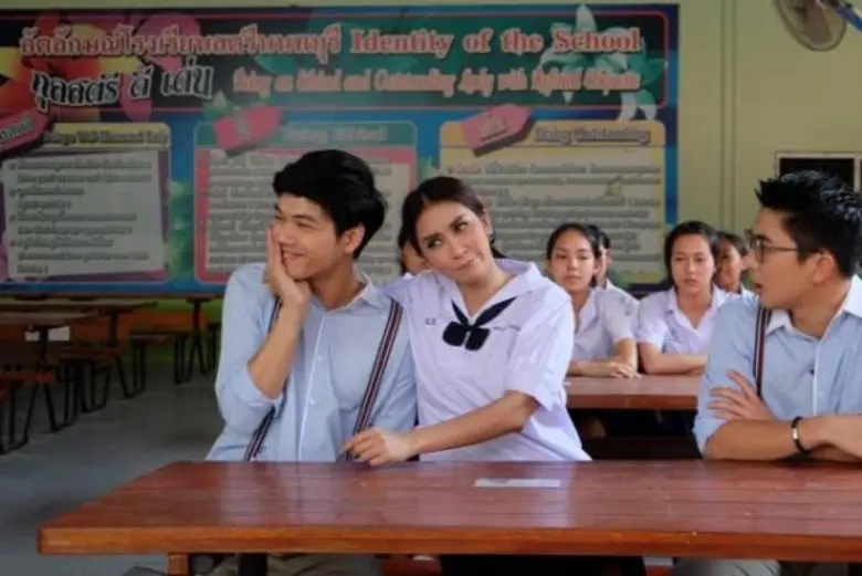 ทีวีไกด์: รายการ “รถโรงเรียน High School Reunion” “ใหม่” เผยเคยเป็นทอมคบสาว