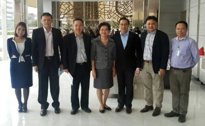ทีมบริหารสถาบันการจัดการปัญญาภิวัฒน์ เข้า...