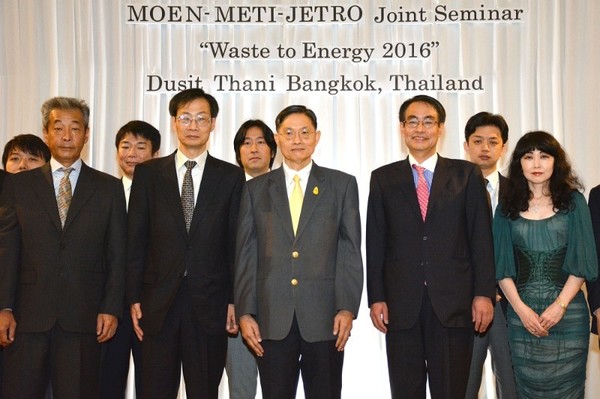 ชวลิต พิชาลัย รองปลัดกระทรวงพลังงาน ให้เก...