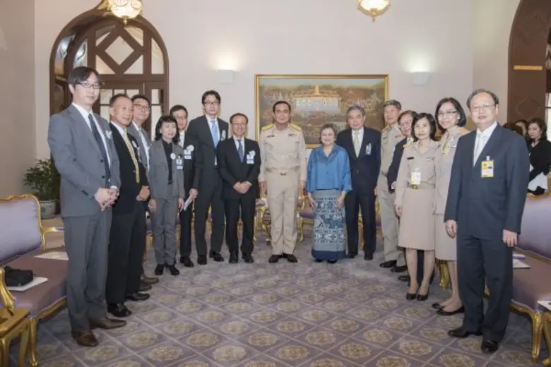 มร. โทชิอากิ มาเอคาวะ กรรมการผู้จัดการ บร...