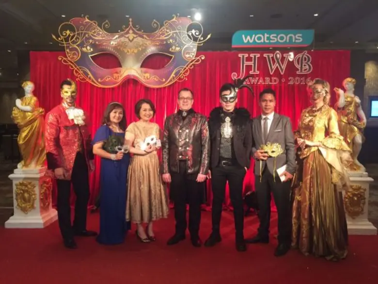 ผลิตภัณฑ์ขายดี – คุณธเนษฐนิธิ สุรภาพ ผู้บ...