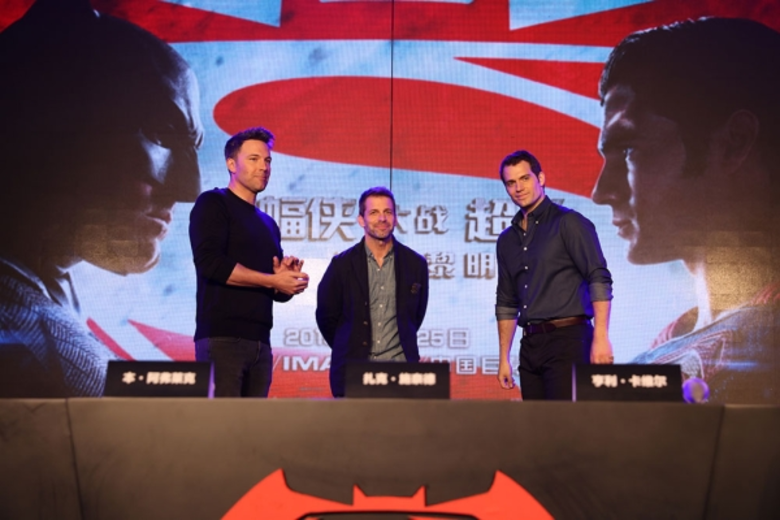 Movie Guide: เบ็น เอฟเฟลค ควง เฮนรี่ คาวิลล์ และผู้กำกับ เดินสายให้สัมภาษณ์ Batman v Superman: Dawn of Justice
