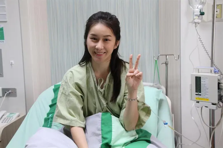 “ฟ้าใส” โดนหามส่งโรงพยาบาล ไข้ขึ้นสูง 40 องศา