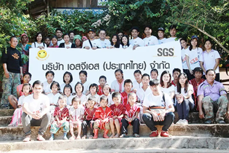 นายจิโรจ ณ นคร กรรมการผู้จัดการ บริษัท เอ...