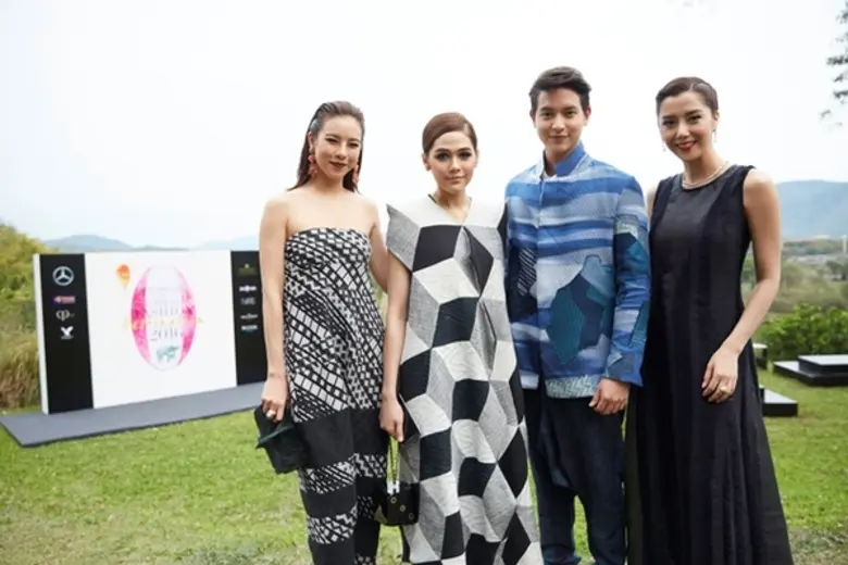 ฉลอง 4 ปี ลอฟฟีเซียลไทยแลนด์