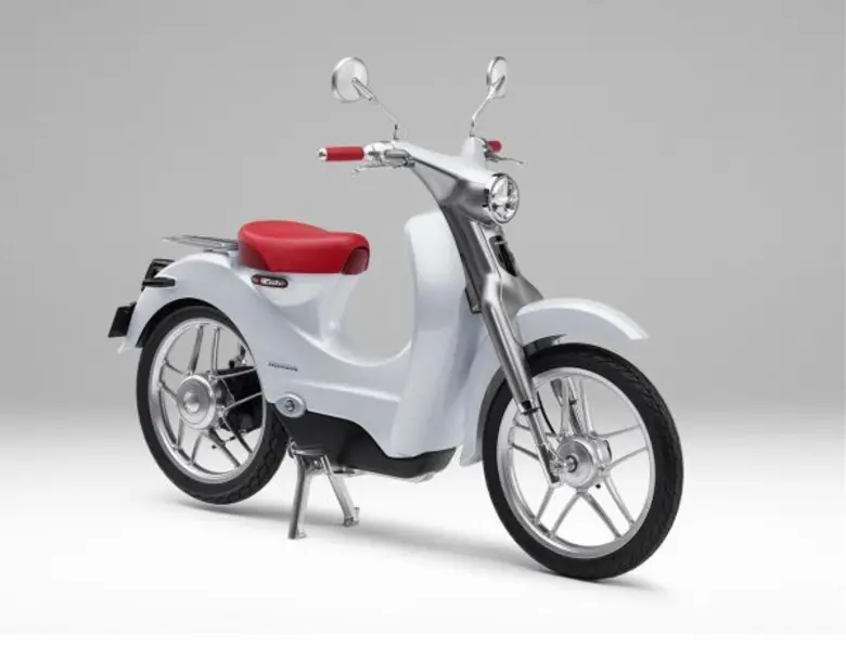 ฮอนด้าเผยโฉมรถจักรยานยนต์ไฟฟ้าต้นแบบแห่งอนาคต Honda EV-Cub Concept จากญี่ปุ่น พร้อมนำเสนอประสบการณ์สนุกใหม่ผ่านเทคโนโลยีอินเตอร์แอคทีฟในงานมอเตอร์โชว์ 2016