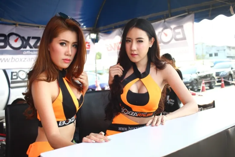 สะใจวัยซิ่ง!!! ออปชั่น เรฟอัพ ซีรีส์ 2016 บาย โมตุล กดมิดไมล์ดวลซิ่งสไตล์แบทเทิล