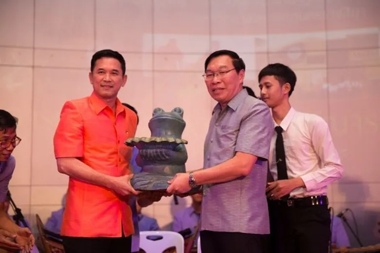 ราชภัฏโคราชร่วมอนุรักษ์ความเป็นไทย การแสดงศิลปวัฒนธรรมสัญจร สู่สถานศึกษา