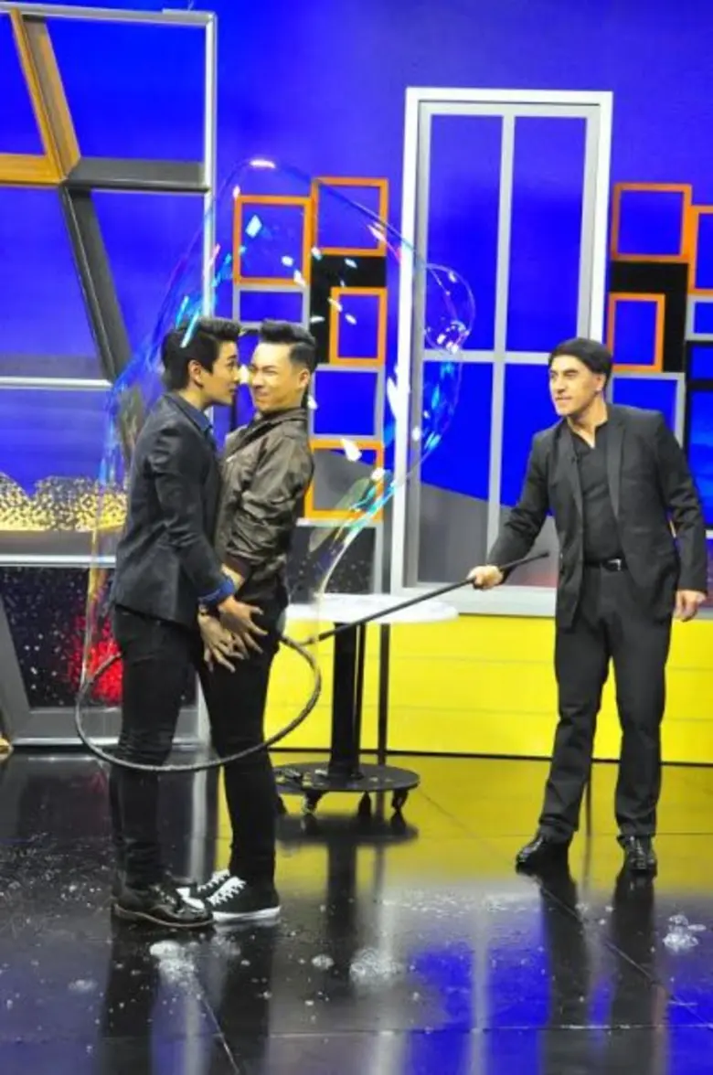 ก่อนรายการ "4โพดำ Super Show" จะ เทค อะ เ...