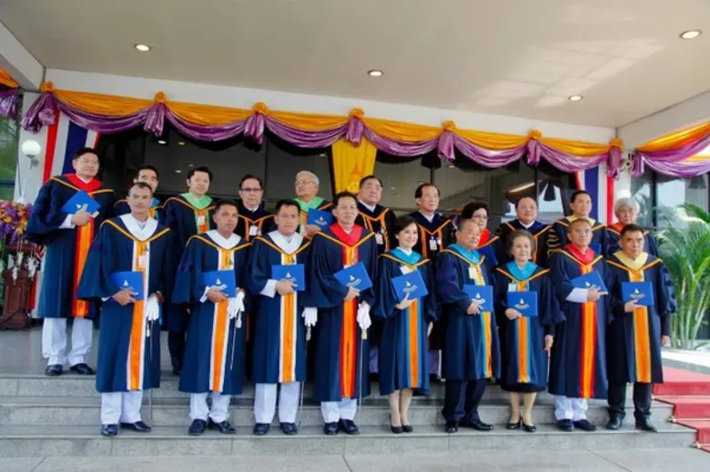 ผู้ช่วยศาสตราจารย์วุฒิศักดิ์ ลาภเจริญทรัพ...