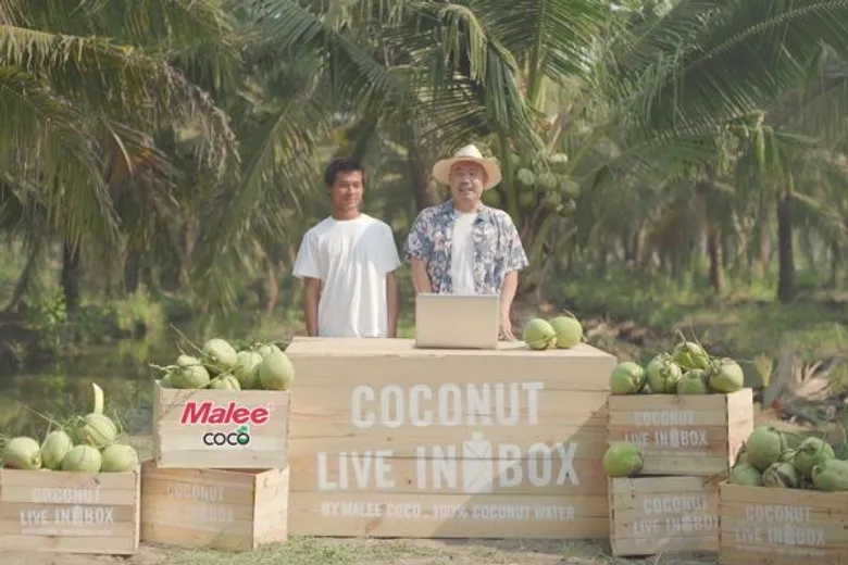 มาลี ปล่อยแคมเปญสุดพิเศษ “MaleeCOCOLiveInbox” เอาใจคนรักน้ำมะพร้าว ครั้งแรกของน้ำมะพร้าวแท้จากสวน ส่งตรงถึงมือคุณ พร้อมมีชื่ออยู่บนกล่องน้ำผลไม้มาลี โคโค่