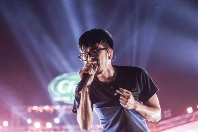 "ช้าง มิวสิค คอนเนคชั่น"คอนเสิร์ตที่มีกระ...