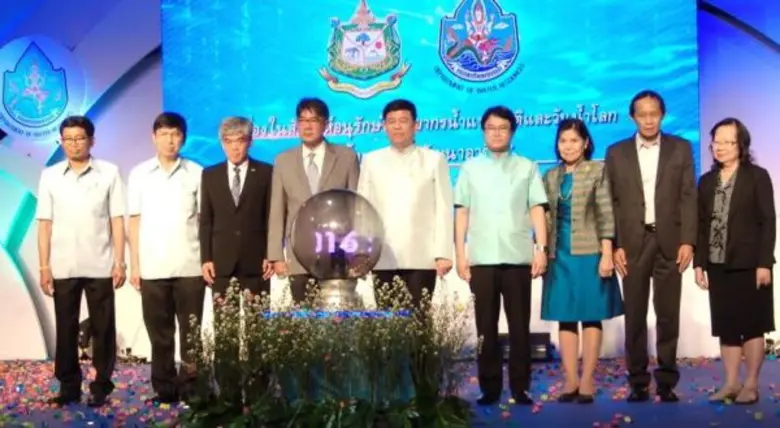 เจด้า- ศรัณย่า ร่วมงาน “วันน้ำโลก” ชวนประหยัดน้ำวันสงกรานต์