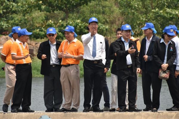 กรมโรงงานฯ ลงพื้นที่ตรวจสอบน้ำคุณภาพน้ำก่อนปันน้ำทิ้งสู่ภาคการเกษตร พร้อมสั่งการคุมเข้มตรวจสอบการปล่อยน้ำทิ้ง ออนไลน์ 24 ชั่วโมง