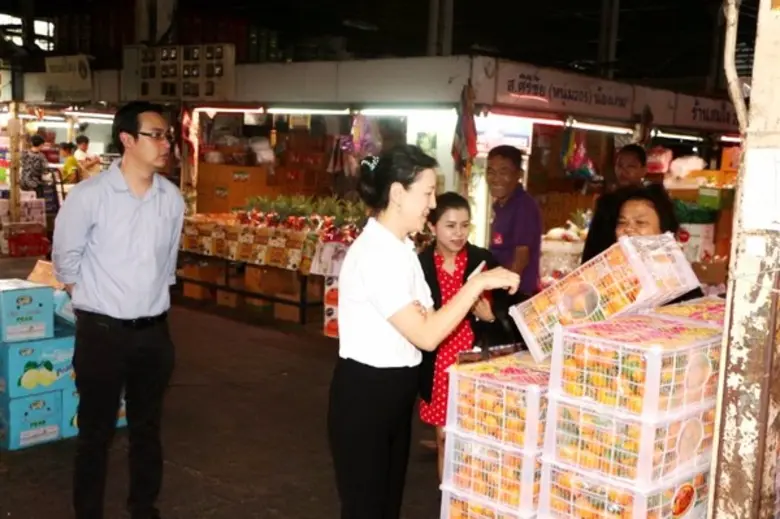 อธิบดีกรมการค้าภายใน ตรวจเยี่ยมตลาดสี่มุมเมือง