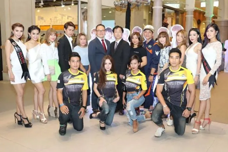 หนิง-นลิน นำทีมสาวแมกซิม ร่วมงานเอ็กซ์คลูซีพลุ้นบัตรคอนเสิร์ต GOT7 ที่เกาหลี