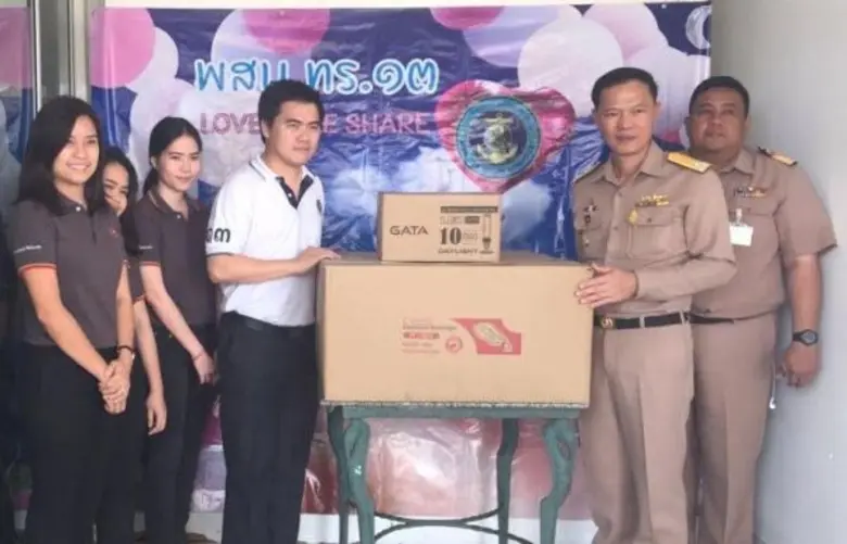 ดร. ธีรศักดิ์ ประสิทธิ์รัตนพร (คนที่ 4 จา...