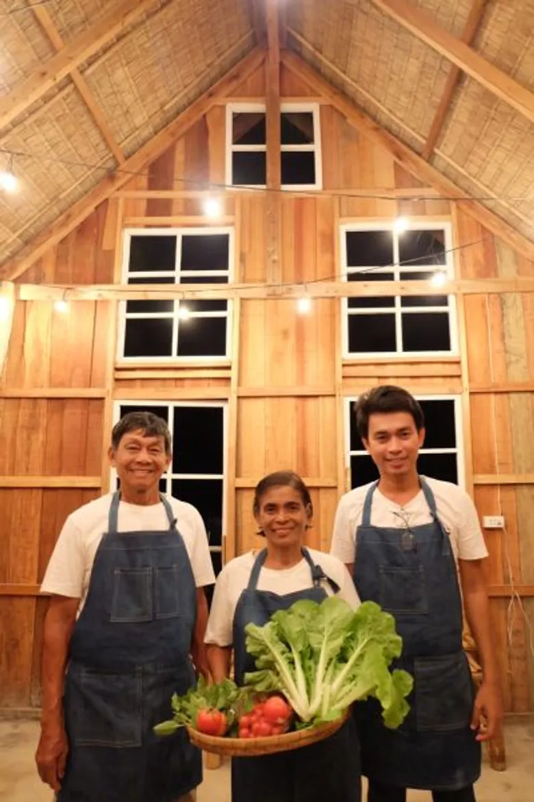 เบสท์ บ้านไร่ ไออรุณ farmstay จากชีวิตสถาปนิกสู่ชีวิตเกษตรกร ที่สามารถออกแบบได้