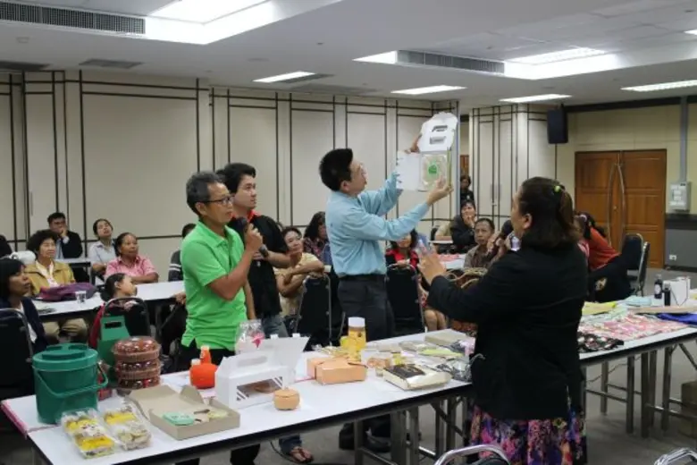 ศิลปกรรมฯ มทร.ธัญบุรี  ลงพื้นที่ 'ฉะเชิงเทรา’ ยกระดับสินค้าโอทอป