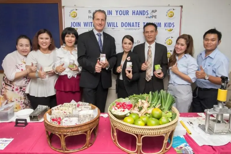 มร.โบโด คลินเก้นแบร์ก ผู้จัดการทั่วไปโรงแ...