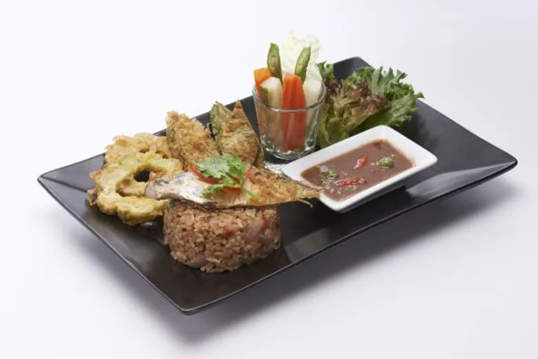อร่อยยกพลขึ้นบกกับ Thai Seafood ที่ “เดอะ เทอเรส”