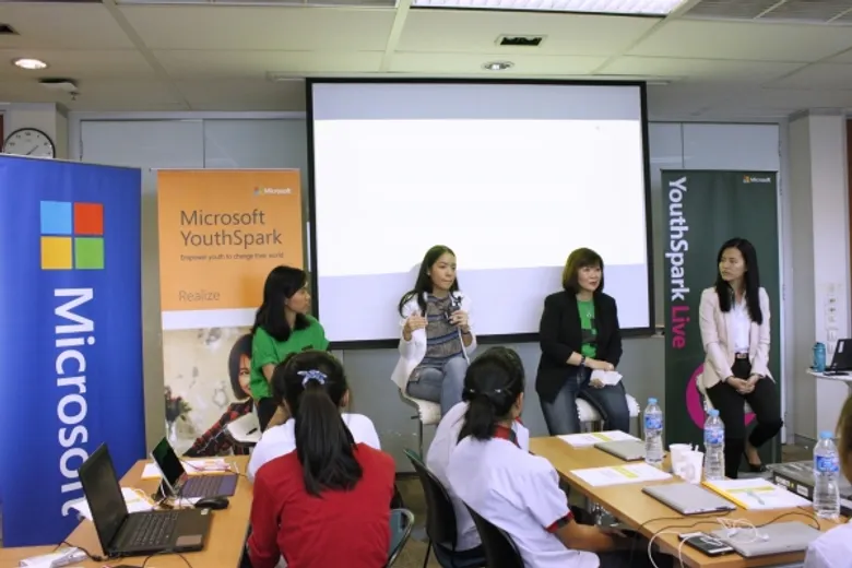 ไมโครซอฟท์พร้อมพันธมิตรร่วมจุดประกายอาชีพด้านไอทีแก่เยาวชน พร้อมแนะแนวทางการทำงานด้านไอทีจากรุ่นพี่ที่มีประสบการณ์