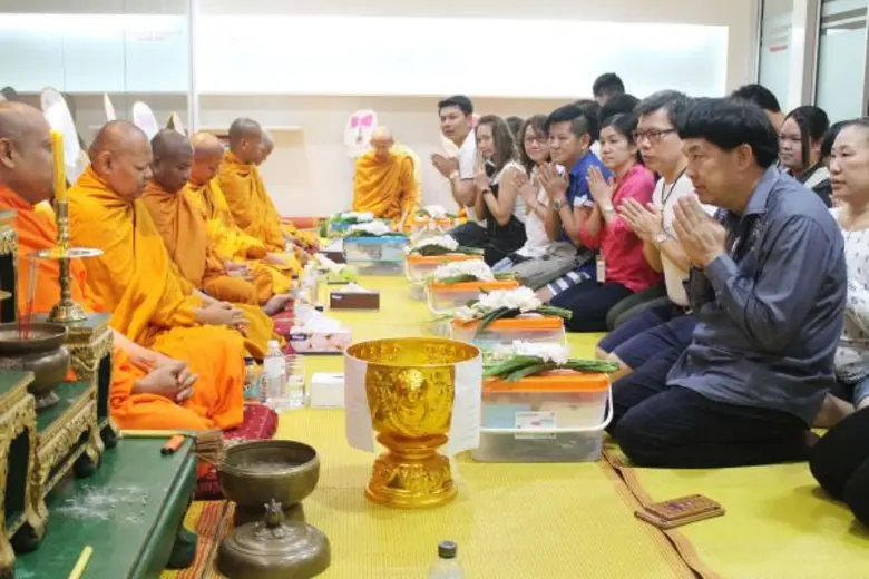 เดอะแวลลูซิสเตมส์จัดพิธีทำบุญสำนักงานเนื่องในโอกาสปรับภาพลักษณ์องค์กร เปิดตัวโลโกใหม่ สะท้อนแนวคิดการสร้างความแข็งแกร่งร่วมกันระหว่างวีเอสทีและอีซีเอส