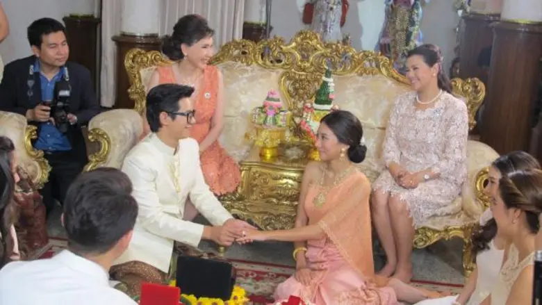 วันพุธที่ 27 เมษายน 2559 : เวลา 20.20 – 2...