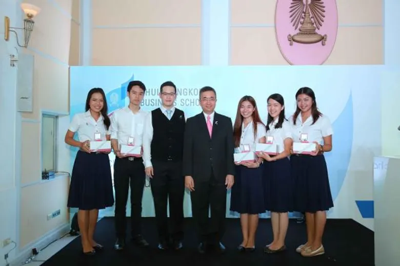 Chulalongkorn Business School ตอกย้ำความเป็นหนึ่ง จัดงาน “เรียง 100 ความภูมิใจ” เชิดชูเกียรติคณาจารย์และนิสิตผู้สร้างชื่อเสียงประจำปี 2558