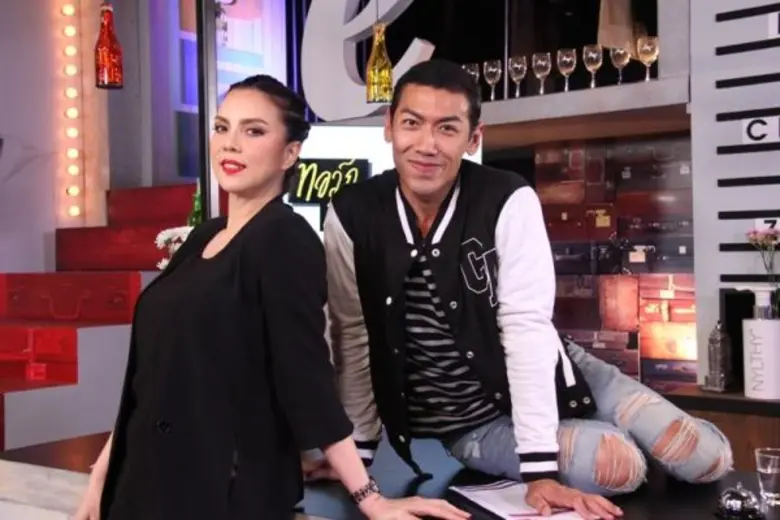 "ทอล์ก-กะ-เทย Tonight" รายการทอล์กโชว์ที่...