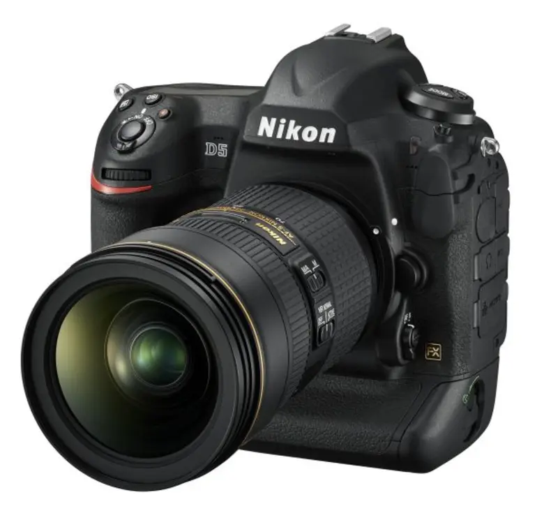 กล้องนิคอน D5 และ D500 กล้องดีเอสแอลอาร์ส...
