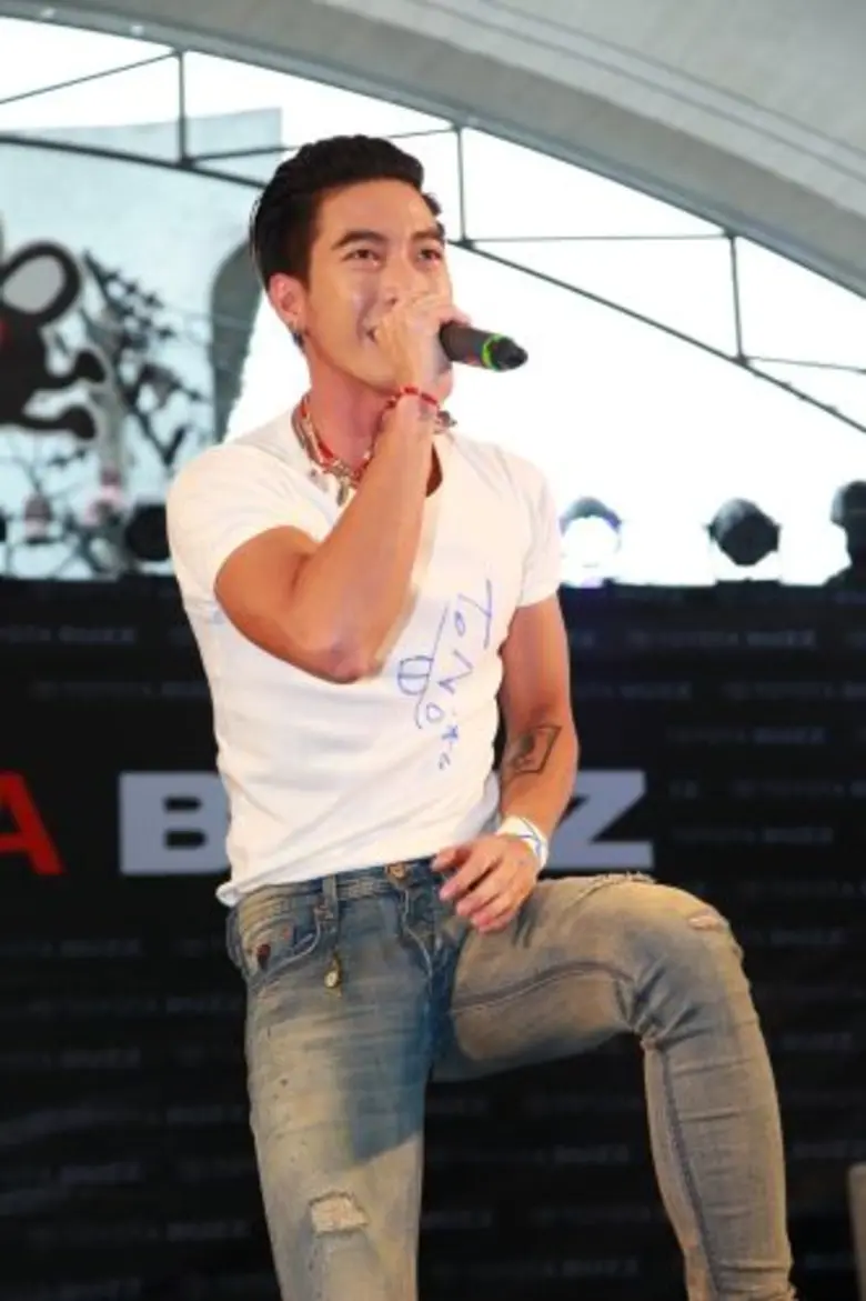 “โตโน่ ภาคิน” ส่งความมันส์มอบความสุขให้ลูกค้าโตโยต้า บัสส์ และแฟนคลับ