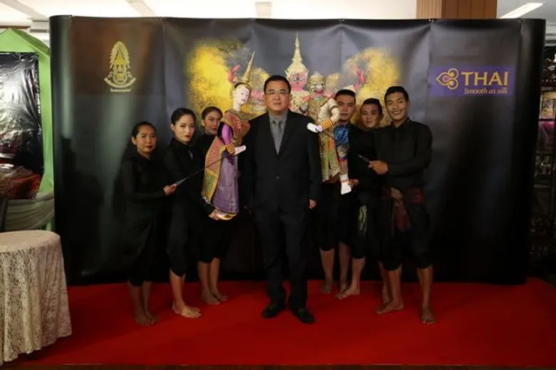 การแสดงหุ่นละครเล็กโจหลุยส์ "เรื่อง ครุฑานุภาพ" นระบบ HoLogram Light & Sound