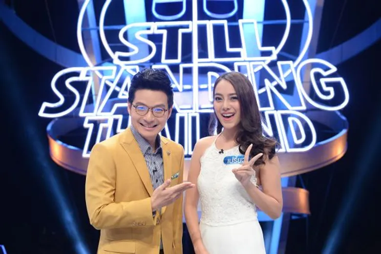 ทีวีไกด์: รายการ "ตกสิบหยิบล้าน STILL STANDING THAILAND" “เปรี้ยว – ทัศนียา” ใช้ใจสู้ความสูง ประเดิมแข่งควิซโชว์แรกในชีวิต