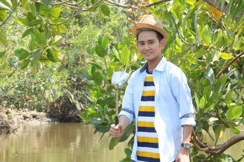 ข่าวซุบซิบ: บ๊วย- เชษฐวุฒิ ,เอ ไชยา