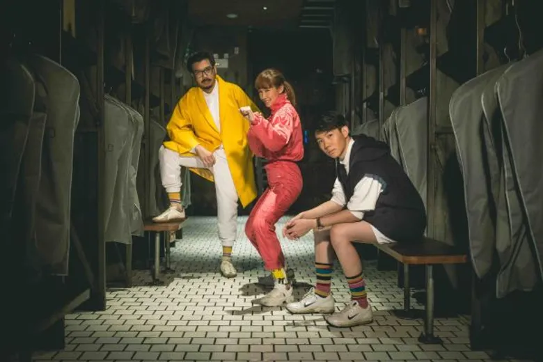 genie records ปัดฝุ่น ฟื้นโปรเจกต์ “Showroom” ในรอบ 12 ปี เปิดตัววงดนตรีสีสันจัดจ้าน “The Dai Dai” ปล่อย “หากค่ำคืน” พิสูจน์ฝีมือ