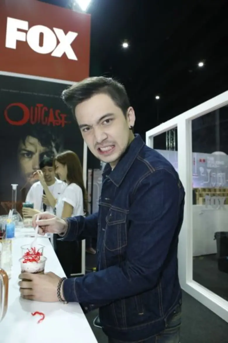 “อินดี้” ควง “แนท” ท้าชิมเมนูหลอนที่ “FOX LAB” บูท FOX ไทย ในงาน “Bangkok Comic Con 2016”