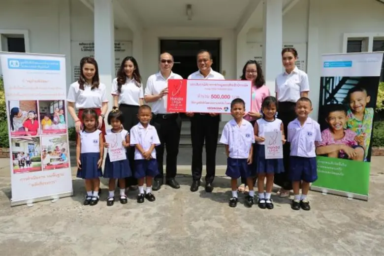 คุณพลากร สมสุวรรณ กรรมการผู้จัดการ สถานีโ...