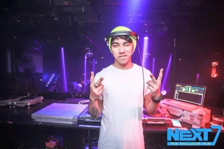 Net Idol ดีเจ รุ่นใหม่!! โดนใจวัยรุ่น “แมกกี้” แปลกแหวกแนว