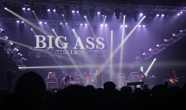 ไม่แค่เติบโตสุดๆในธุรกิจเพลงที่เป็นผู้นำห...