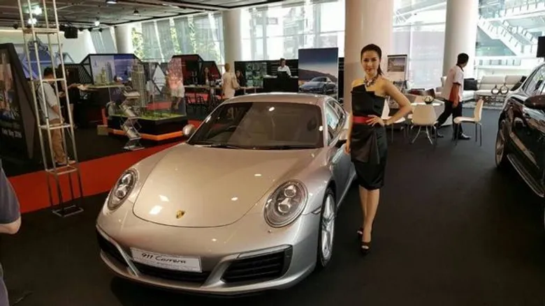 ปอร์เช่ ประเทศไทย นำปอร์เช่ 911 คาร์เรร่าใหม่ และ ปอร์เช่ มาคันน์ ร่วมแสดงในงาน “DPS Luxury Property Showcase 2016”