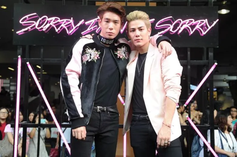 “นิกซ์” แรงต่อเนื่อง ดึงสองนักแสดงสุดฮอตจากไดอารี่ตุ๊ดซี่ เจเจและเพชร เปิดตัวช็อปแห่งแรกของเอเชียสุดเก๋ที่สยามสแควร์วัน